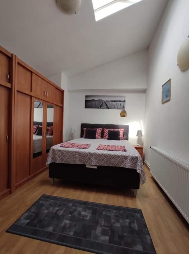 Apartmani Amans Pula Bagian luar foto