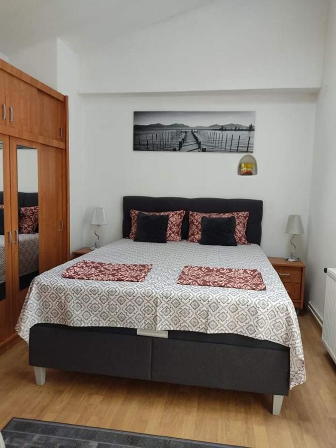 Apartmani Amans Pula Bagian luar foto