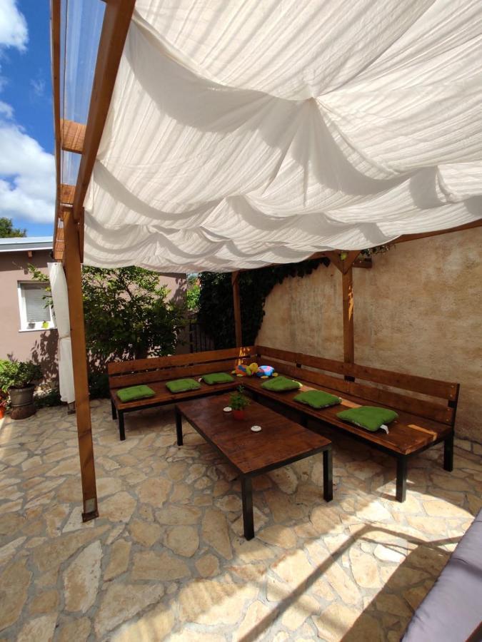 Apartmani Amans Pula Bagian luar foto