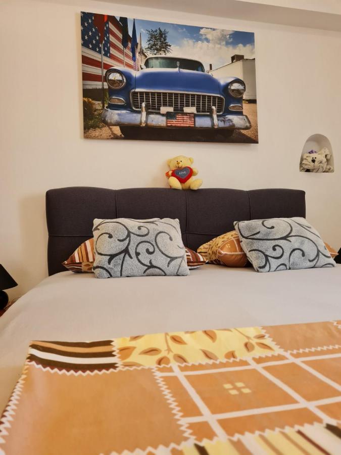 Apartmani Amans Pula Bagian luar foto
