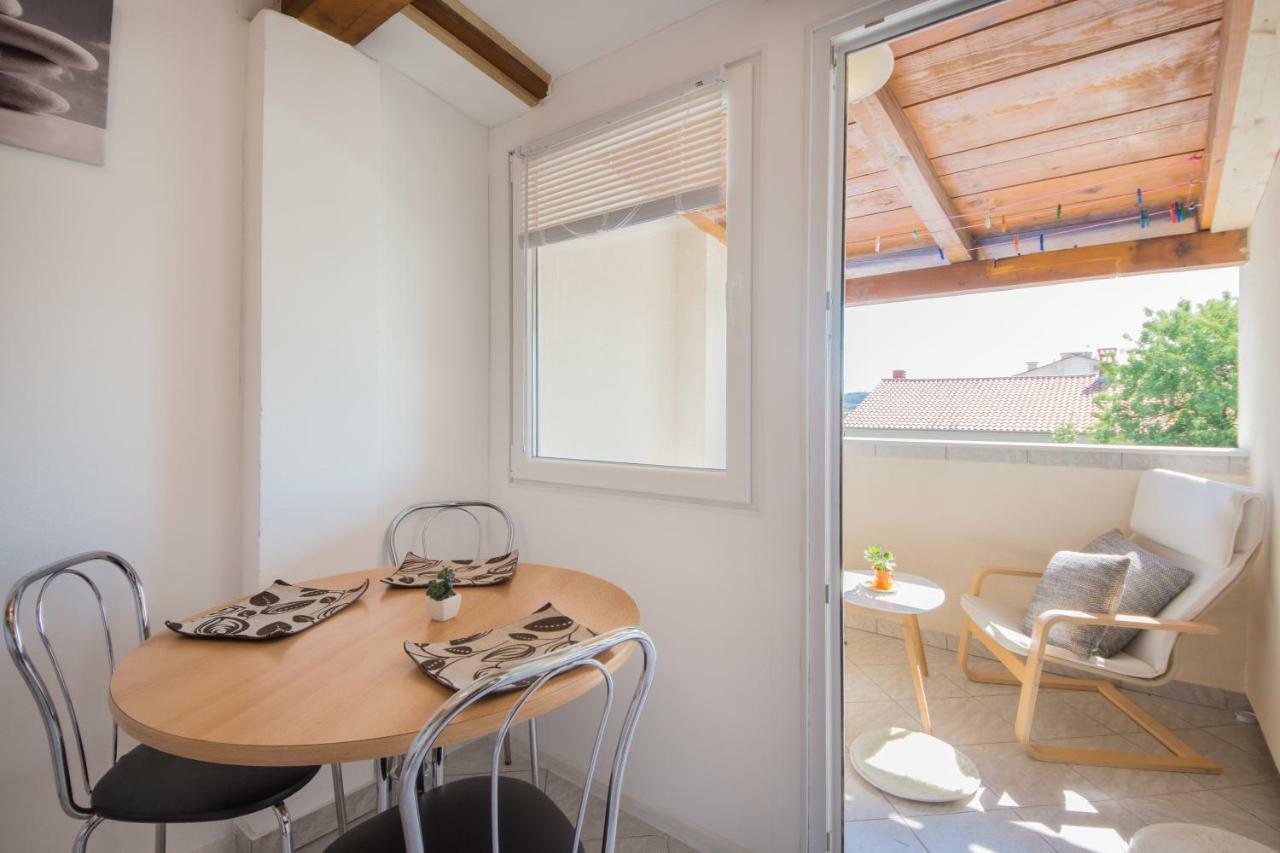 Apartmani Amans Pula Bagian luar foto