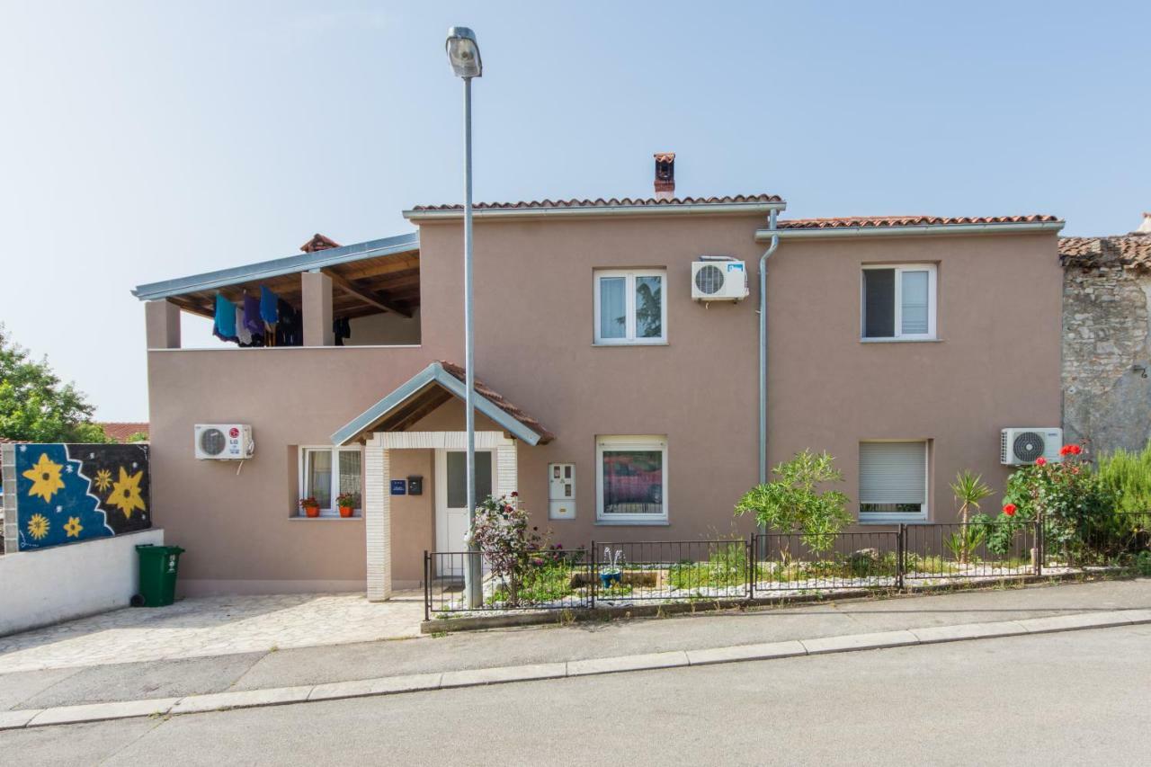 Apartmani Amans Pula Bagian luar foto