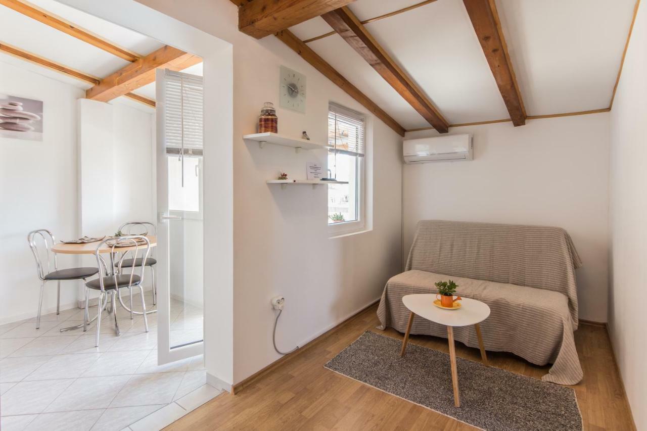 Apartmani Amans Pula Bagian luar foto